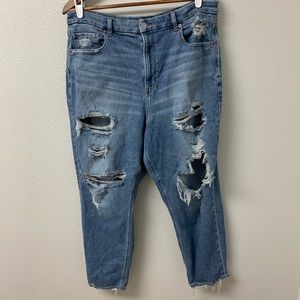 American Eagle Distressed Curvy Mom Jeans